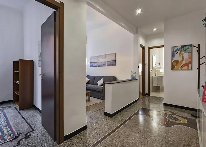 Central & Cozy Apartment By Wonderful Italy