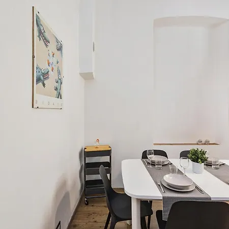 Central & Cozy Apartment By Wonderful Italy Genua Buitenkant foto