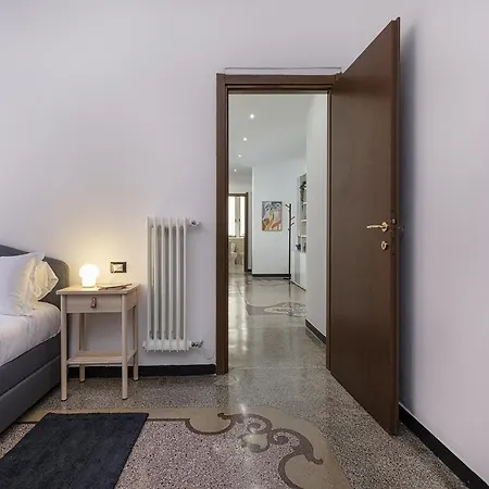 Central & Cozy Apartment By Wonderful Italy Genua Buitenkant foto